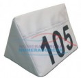 Prisma triangulo cinza R$ 9,00